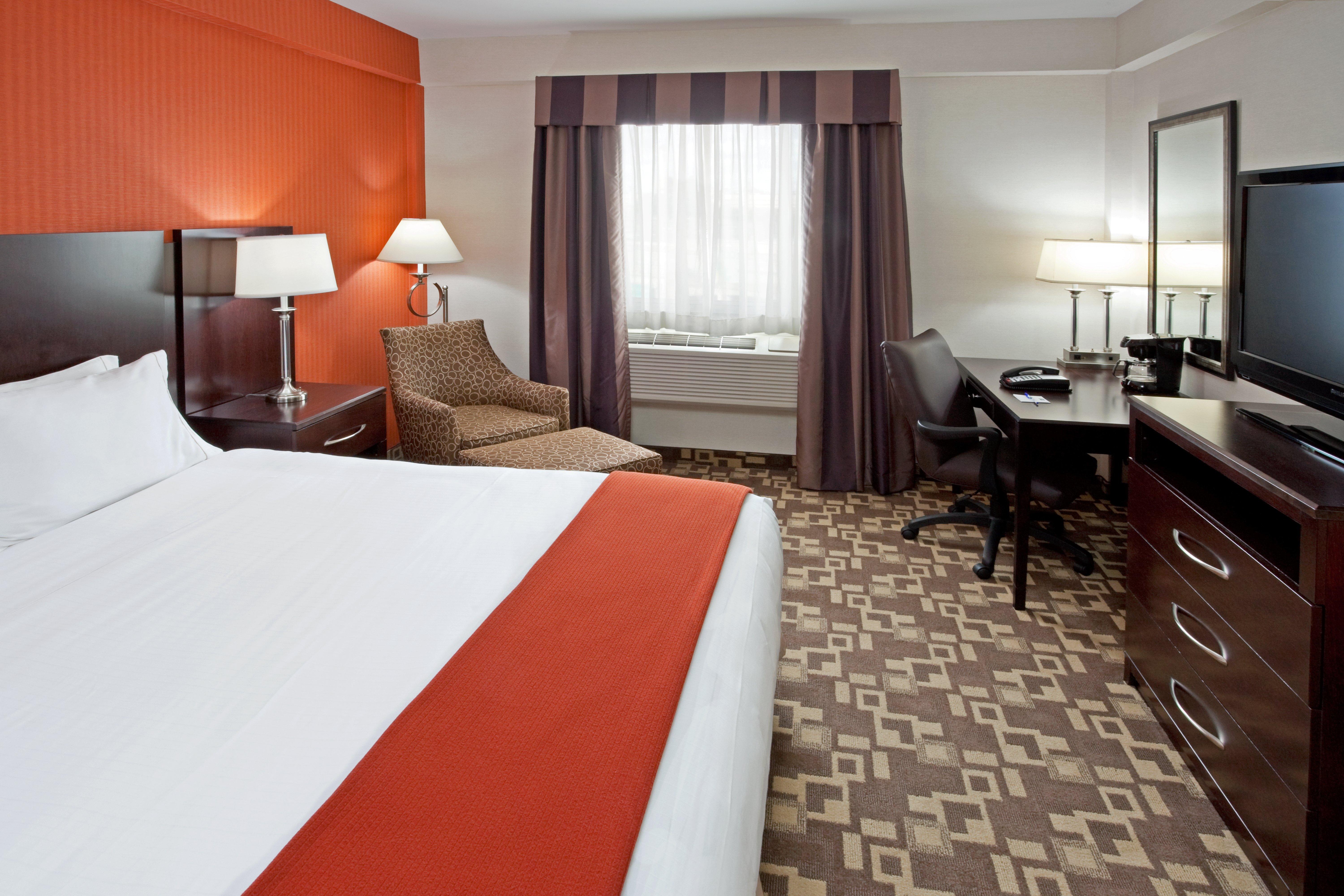 Holiday Inn Express Maspeth By Ihg New York Bagian luar foto