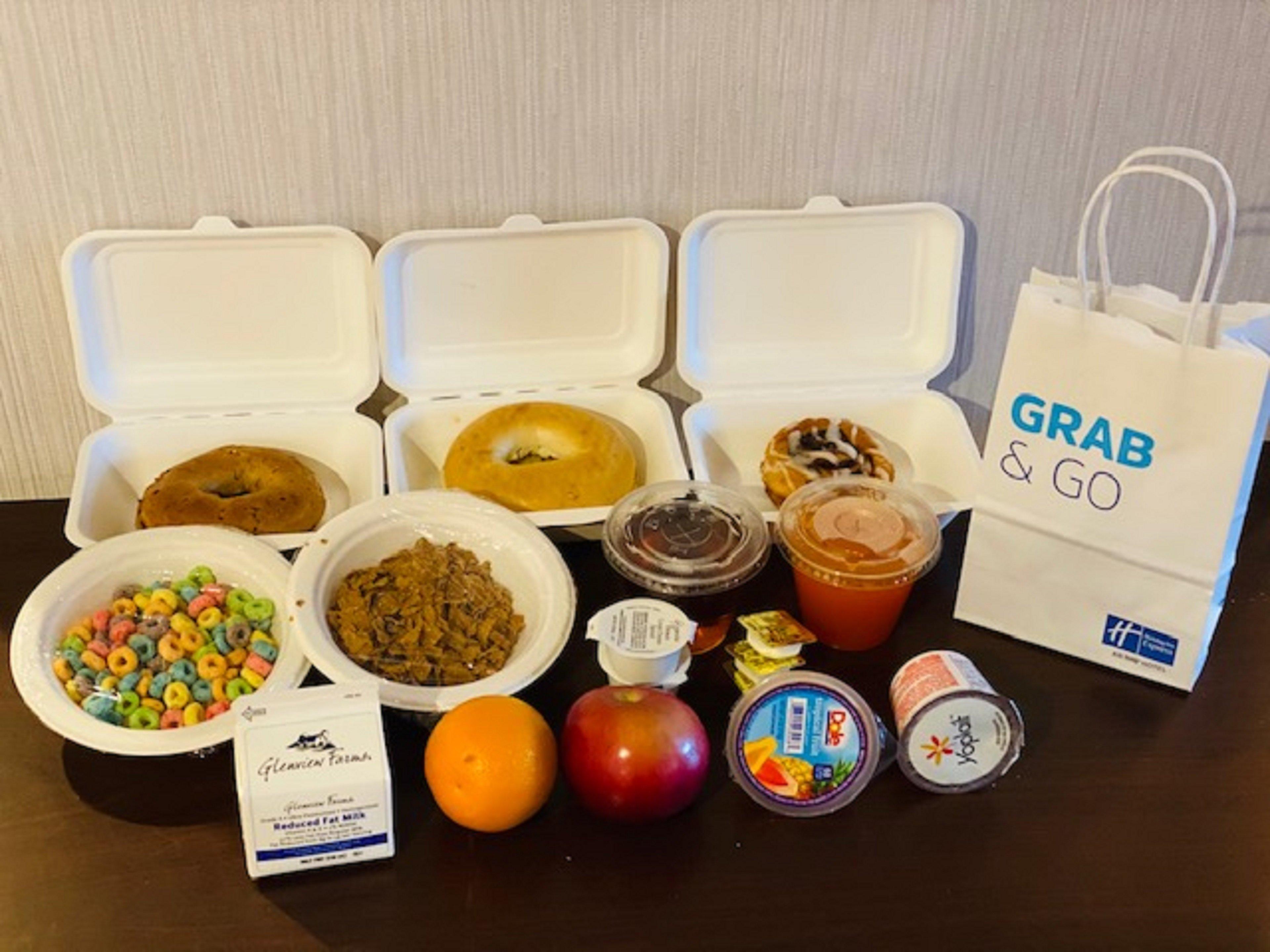 Holiday Inn Express Maspeth By Ihg New York Bagian luar foto