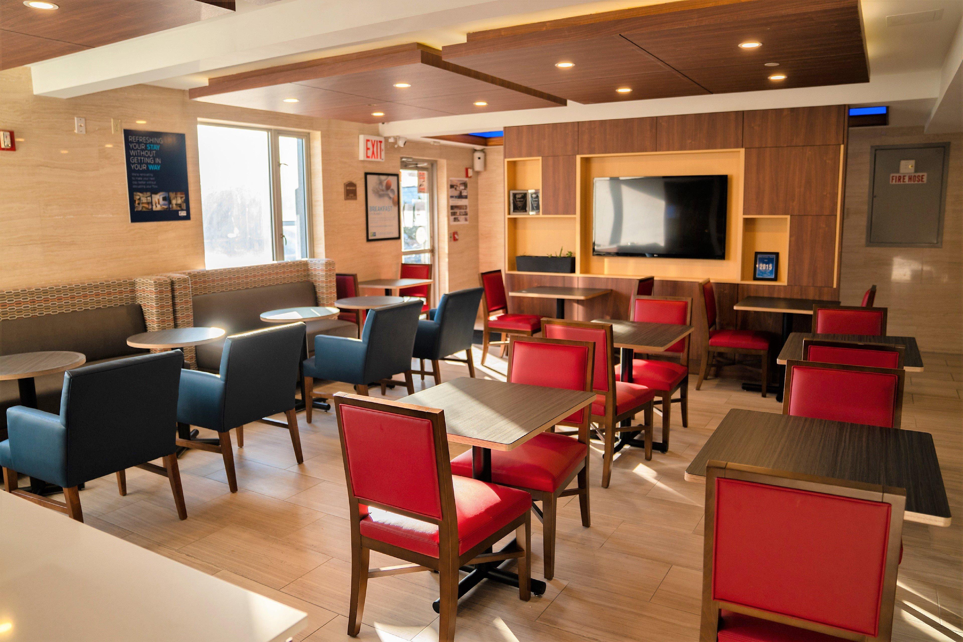 Holiday Inn Express Maspeth By Ihg New York Bagian luar foto