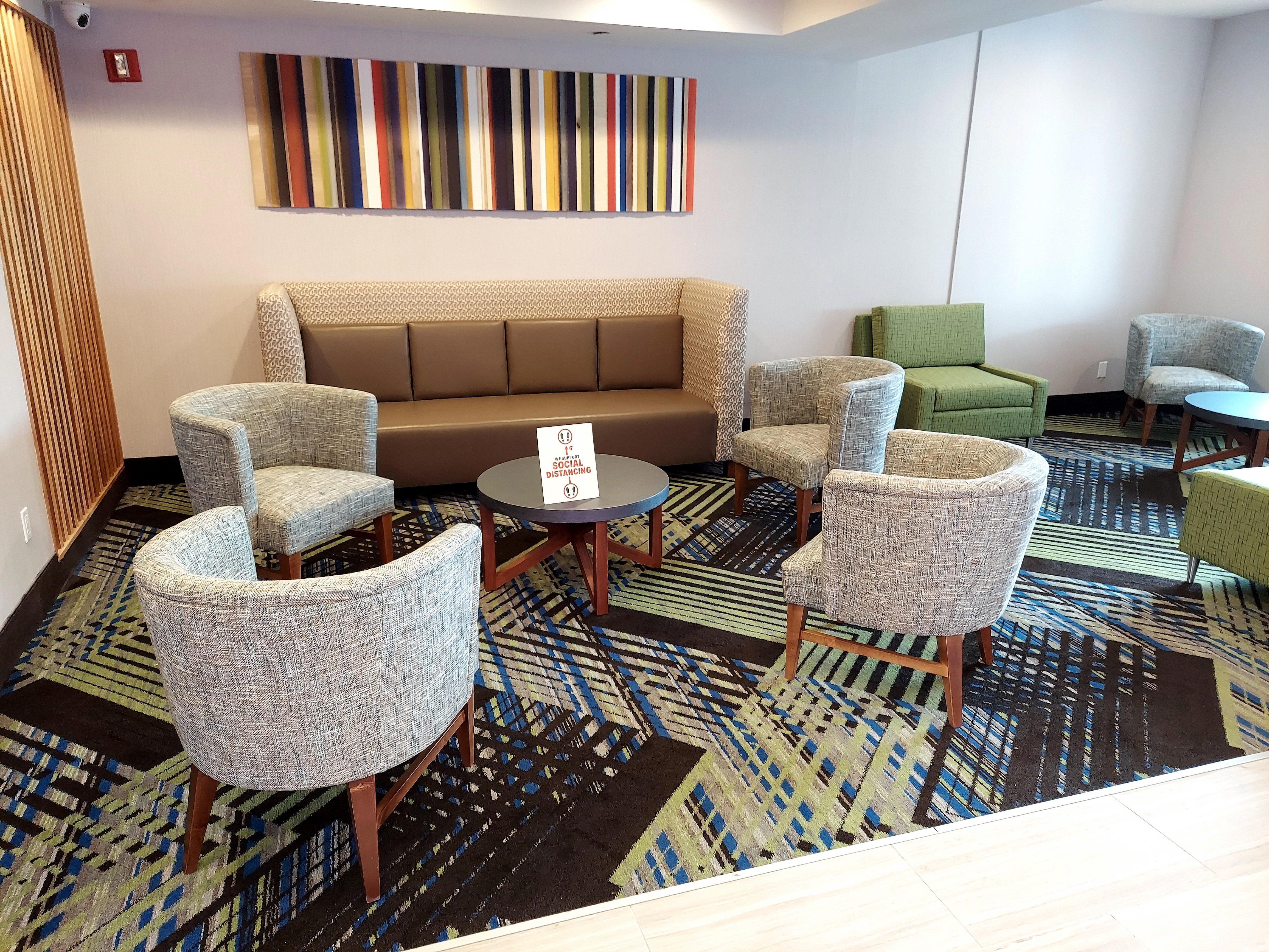 Holiday Inn Express Maspeth By Ihg New York Bagian luar foto