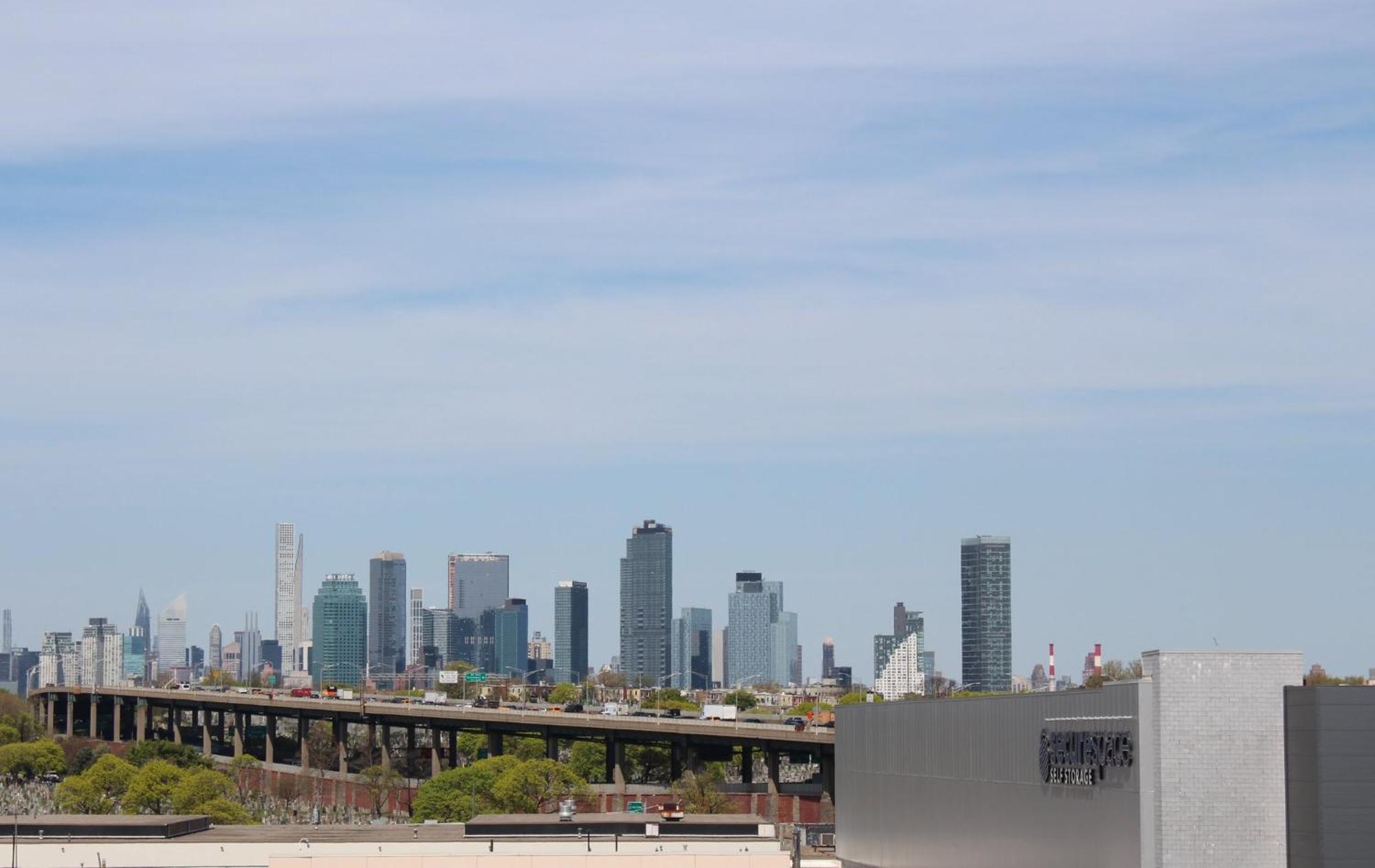 Holiday Inn Express Maspeth By Ihg New York Bagian luar foto
