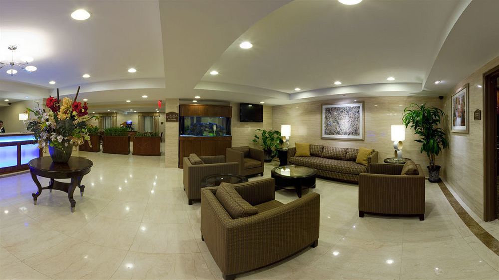 Holiday Inn Express Maspeth By Ihg New York Bagian luar foto